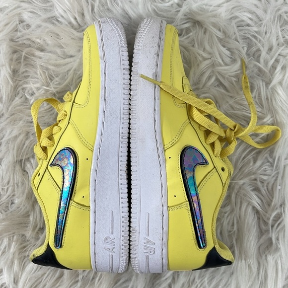NIKE Air Force 1 Low Shoes Yellow Purse Removable Swoosh‎ Black Size 4.5Y Youth - Picture 11 of 14